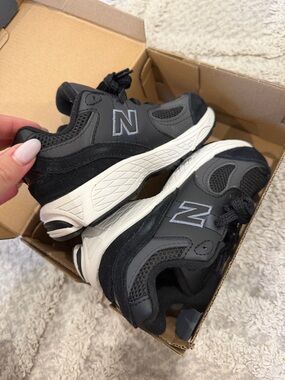 Nike new balance Kids Black and Gray Athletic Sneakers